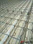 寶潤達(dá)新密工地鋼筋桁架樓承板施工中